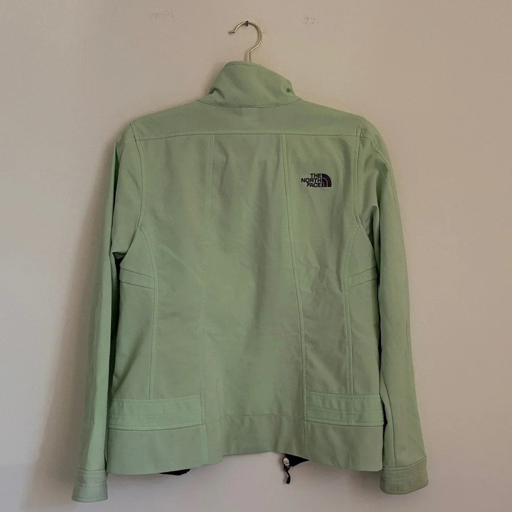The North Face Women's Softshell Apex Jacket in Mint Green - Picture 8 of 9